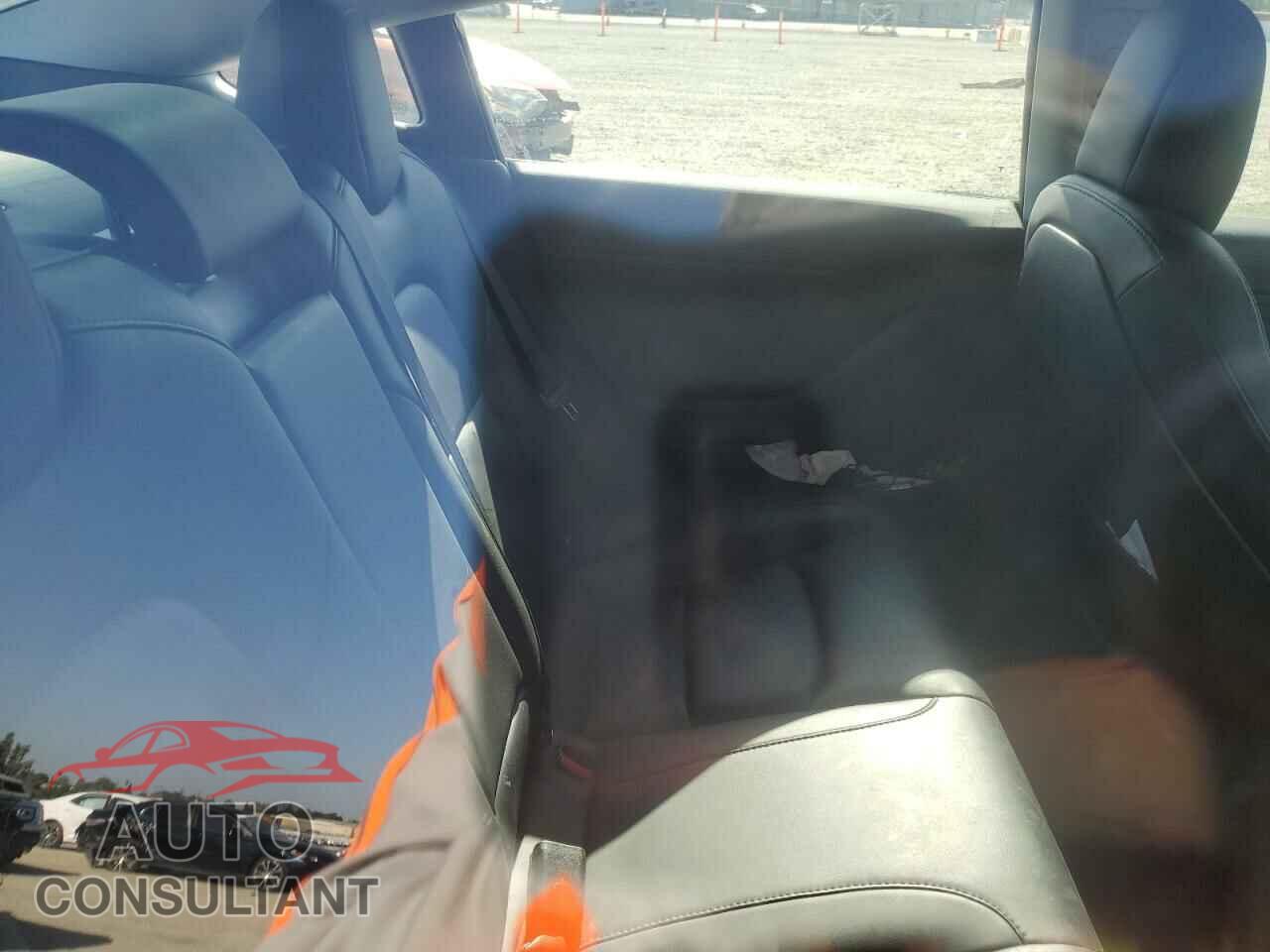 TESLA MODEL 3 2018 - 5YJ3E1EB8JF127483