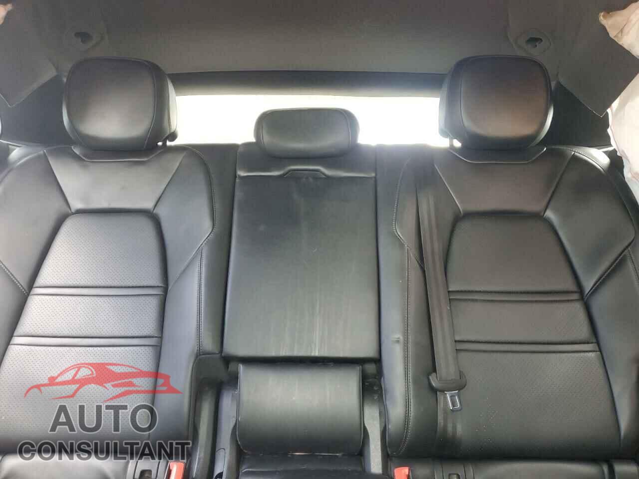 PORSCHE CAYENNE 2021 - WP1AA2AY3MDA05028