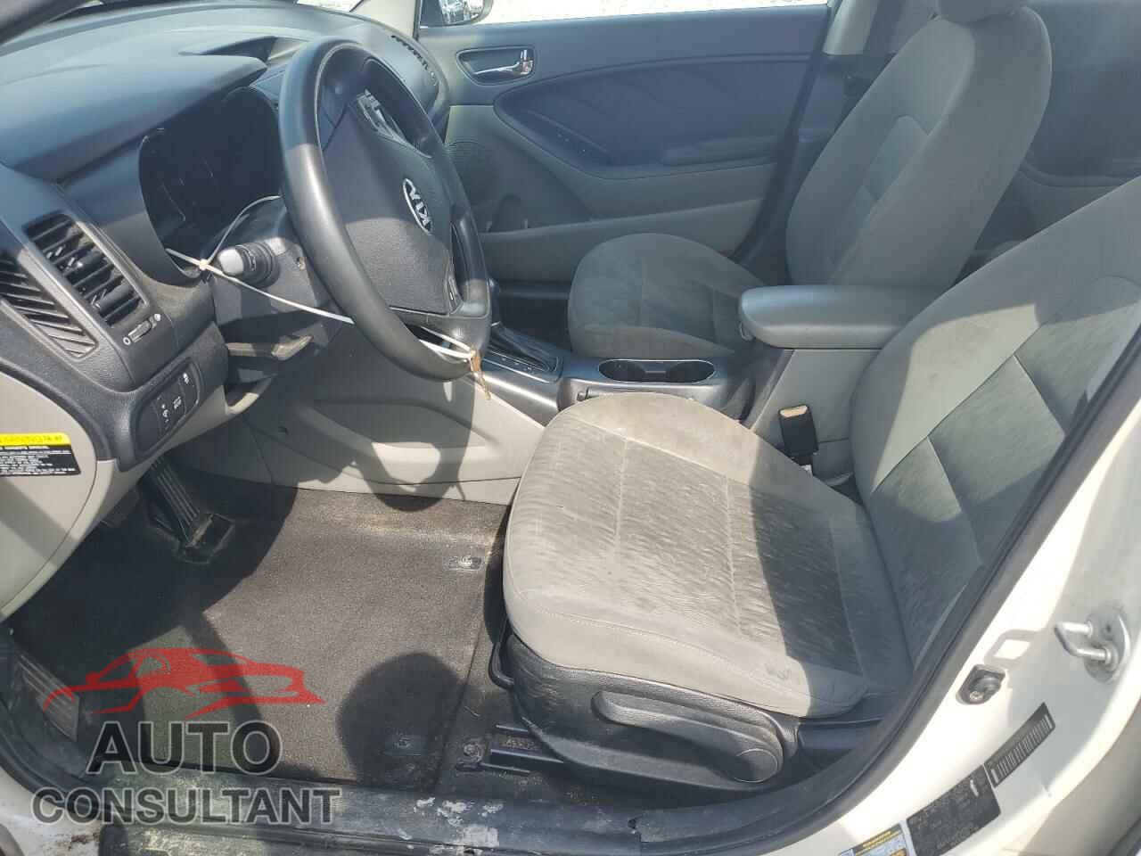 KIA FORTE 2015 - KNAFK4A68F5418006