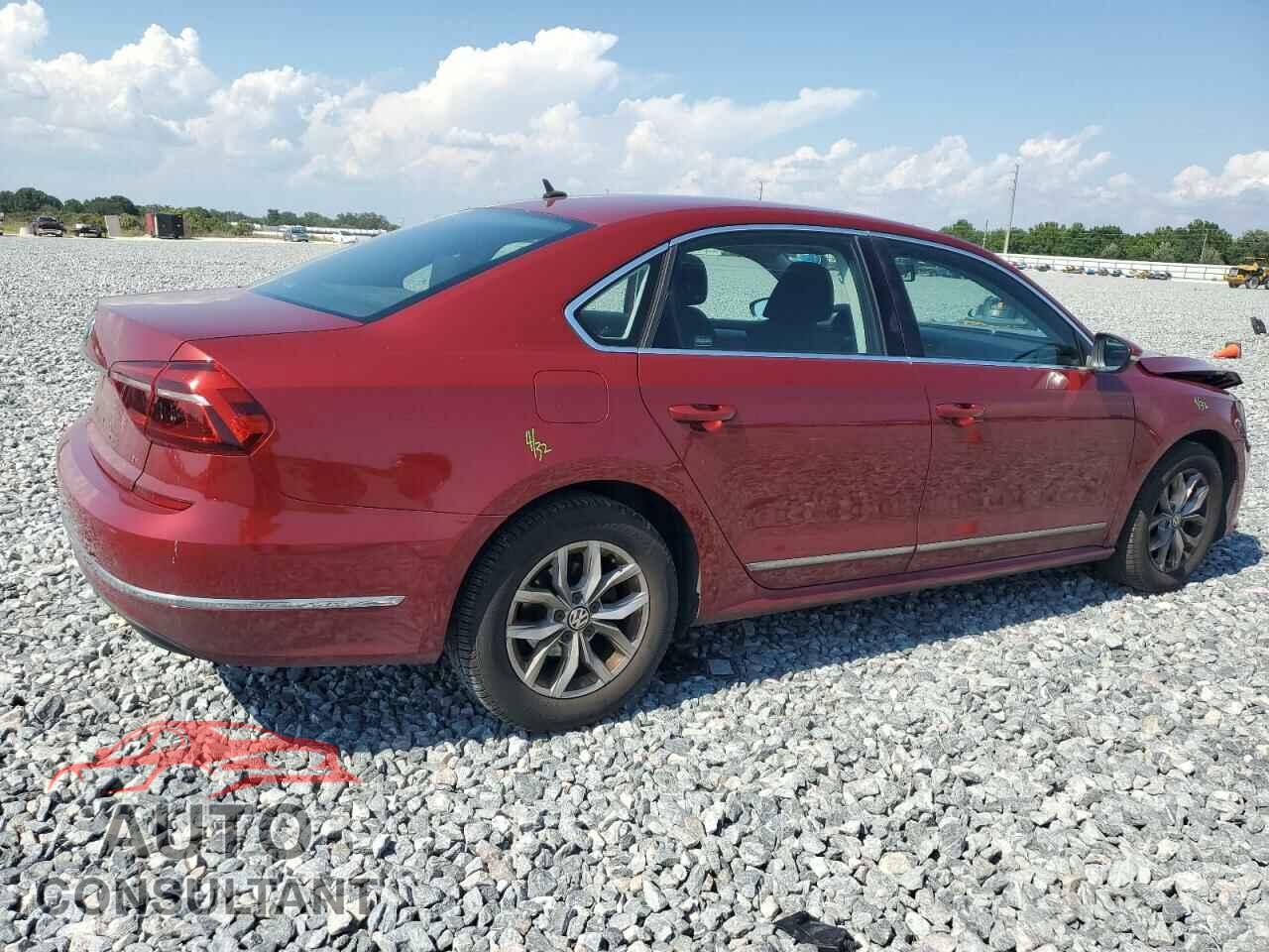 VOLKSWAGEN PASSAT 2017 - 1VWAT7A33HC015502