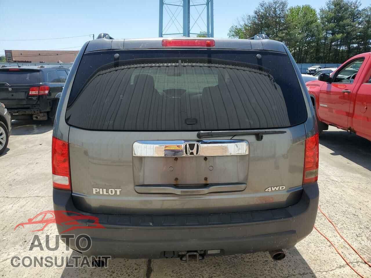 HONDA PILOT 2010 - 5FNYF4H43AB037305
