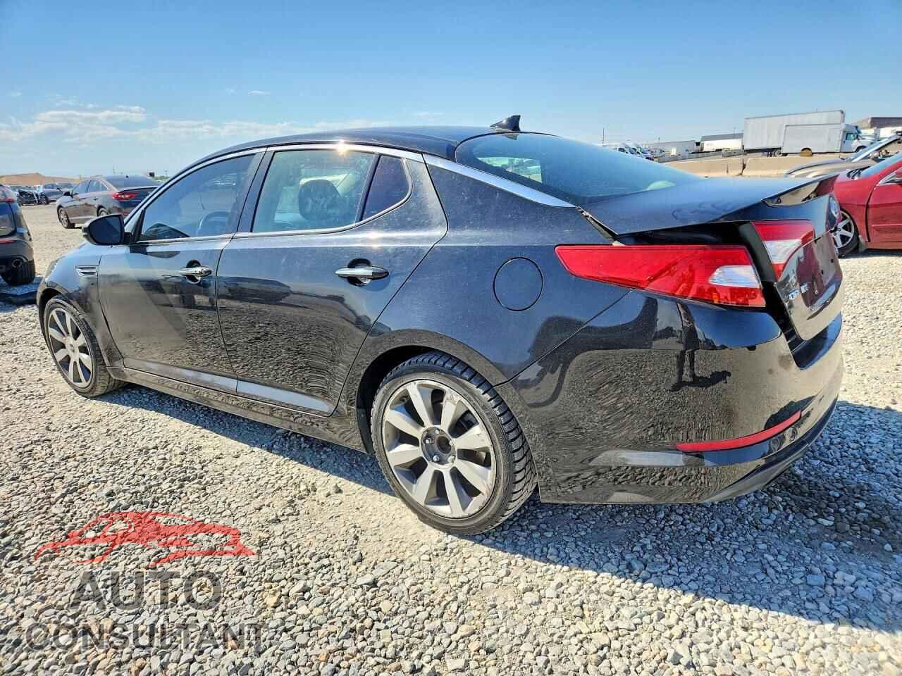 KIA OPTIMA 2011 - KNAGR4A63B5121106