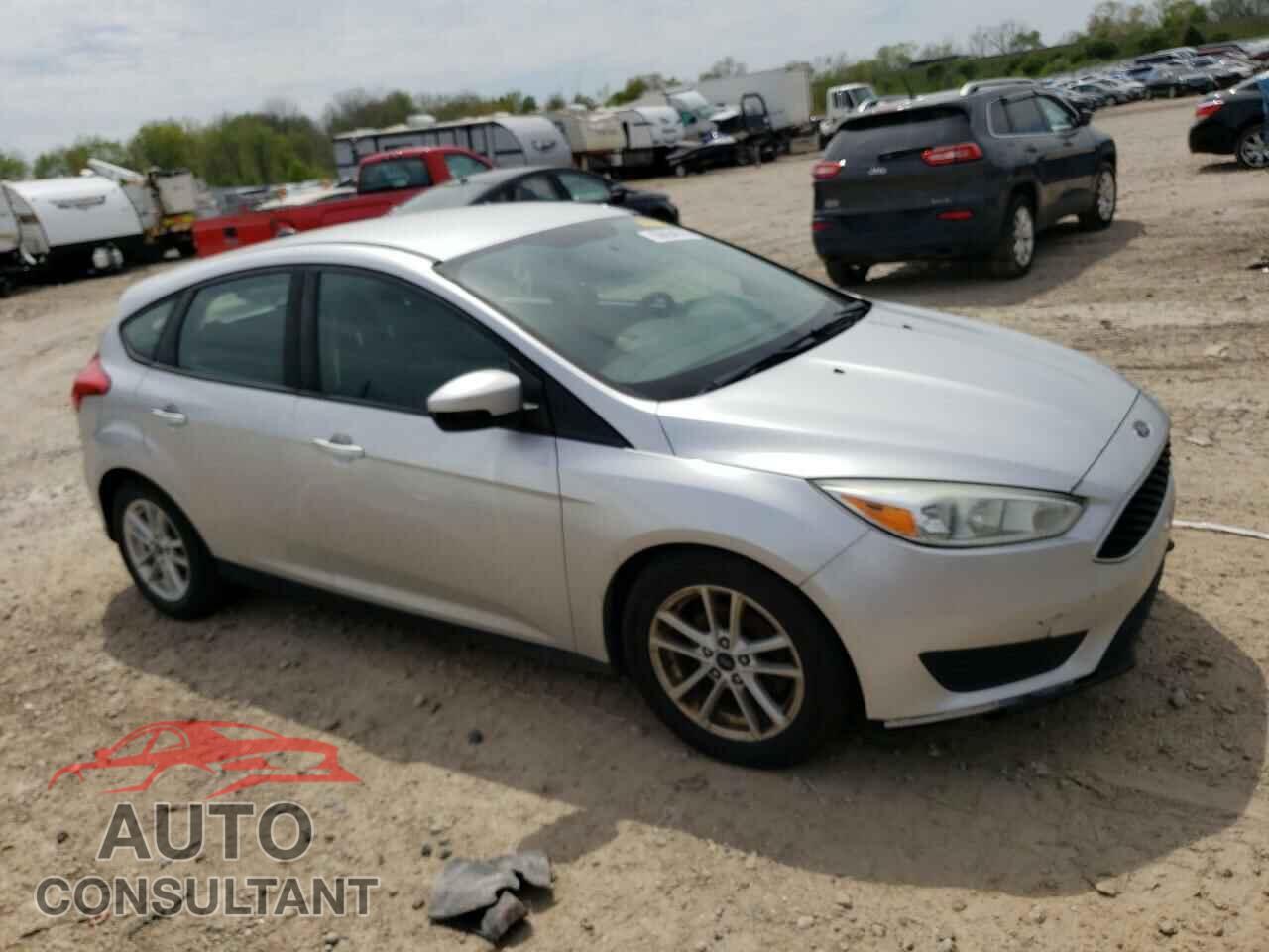 FORD FOCUS 2017 - 1FADP3K22HL258632