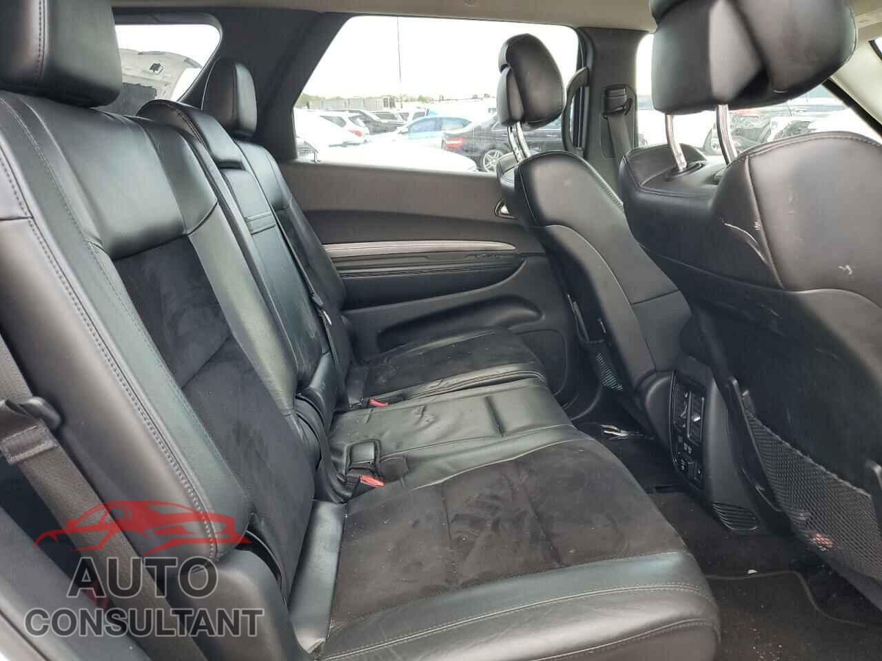 DODGE DURANGO 2018 - 1C4RDJDG1JC271870