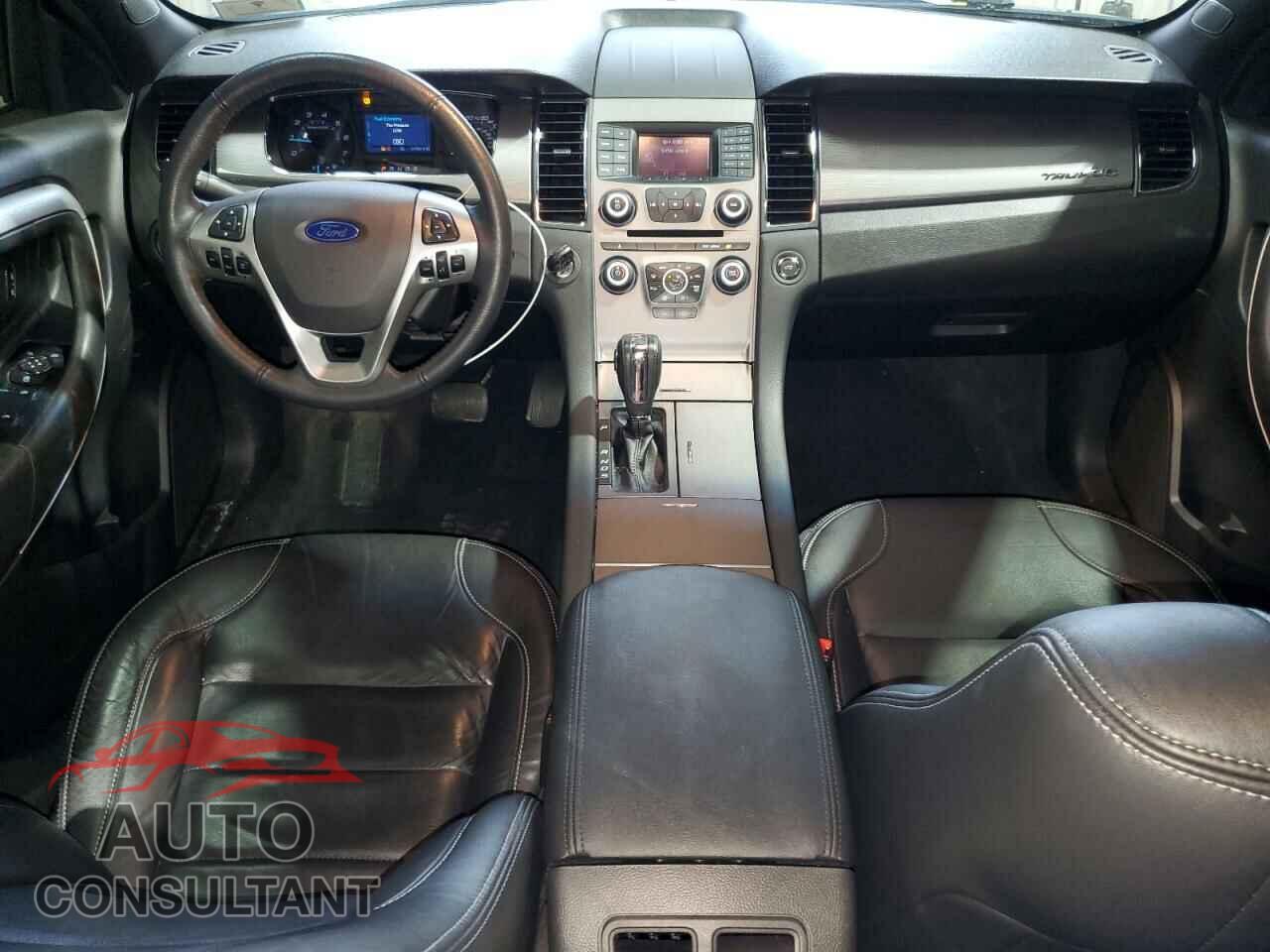 FORD TAURUS 2017 - 1FAHP2E83HG146264