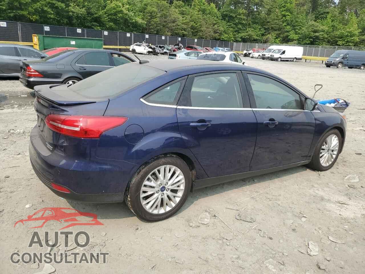 FORD FOCUS 2017 - 1FADP3J23GL288027