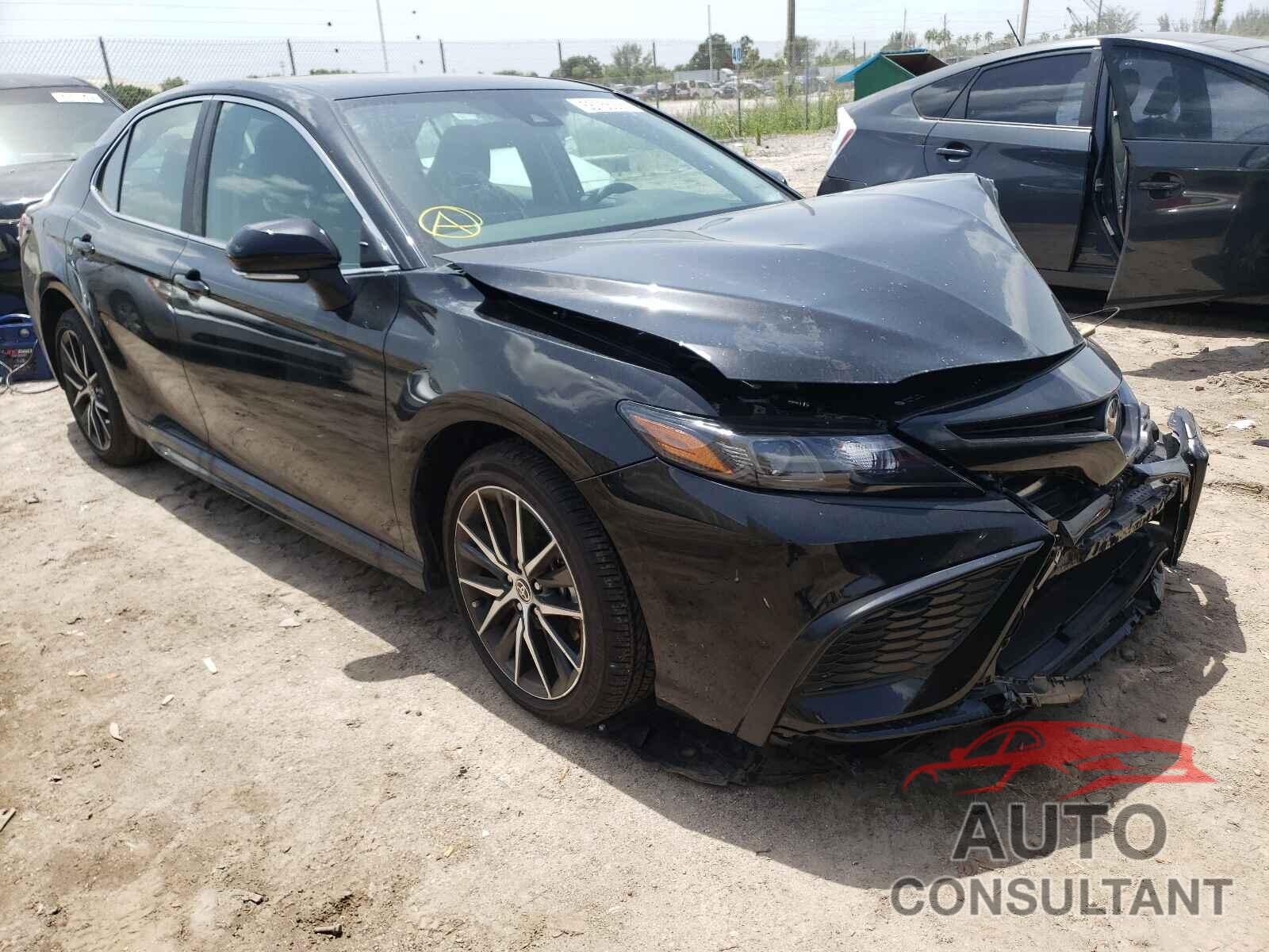 TOYOTA CAMRY 2021 - 4T1T11AK7MU565386