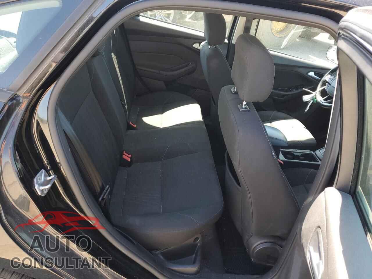 FORD FOCUS 2016 - 1FADP3F25GL394827