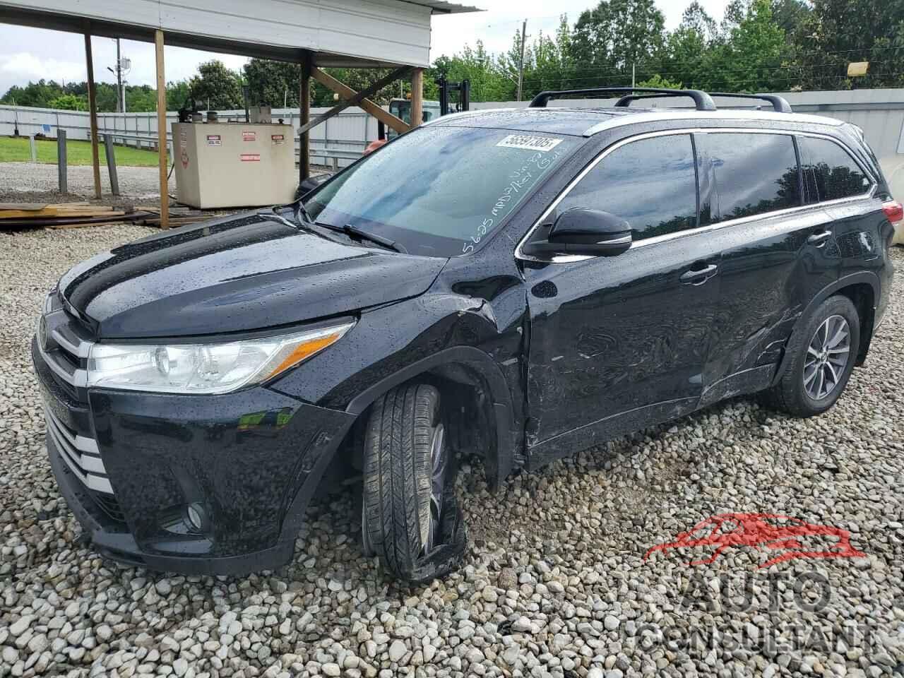 TOYOTA HIGHLANDER 2018 - 5TDJZRFHXJS821925