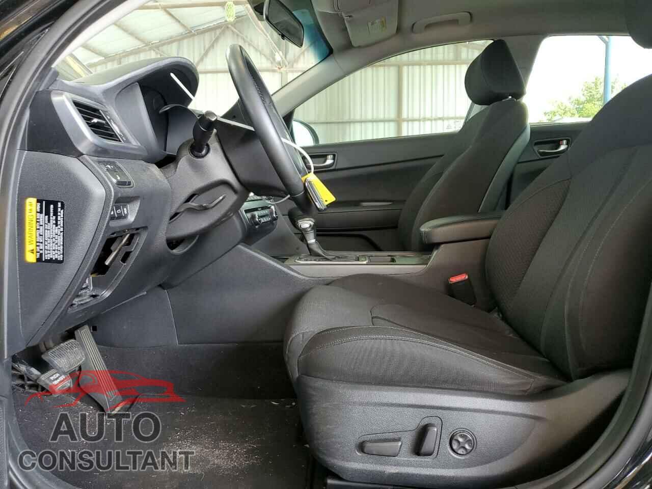 KIA OPTIMA 2017 - KNAGT4LE6H5009897