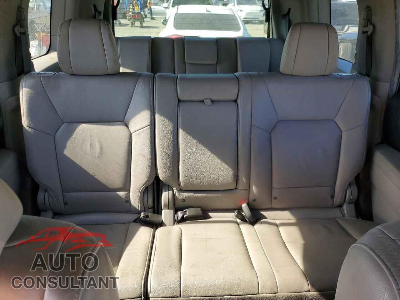 HONDA PILOT 2012 - 5FNYF3H55CB005591