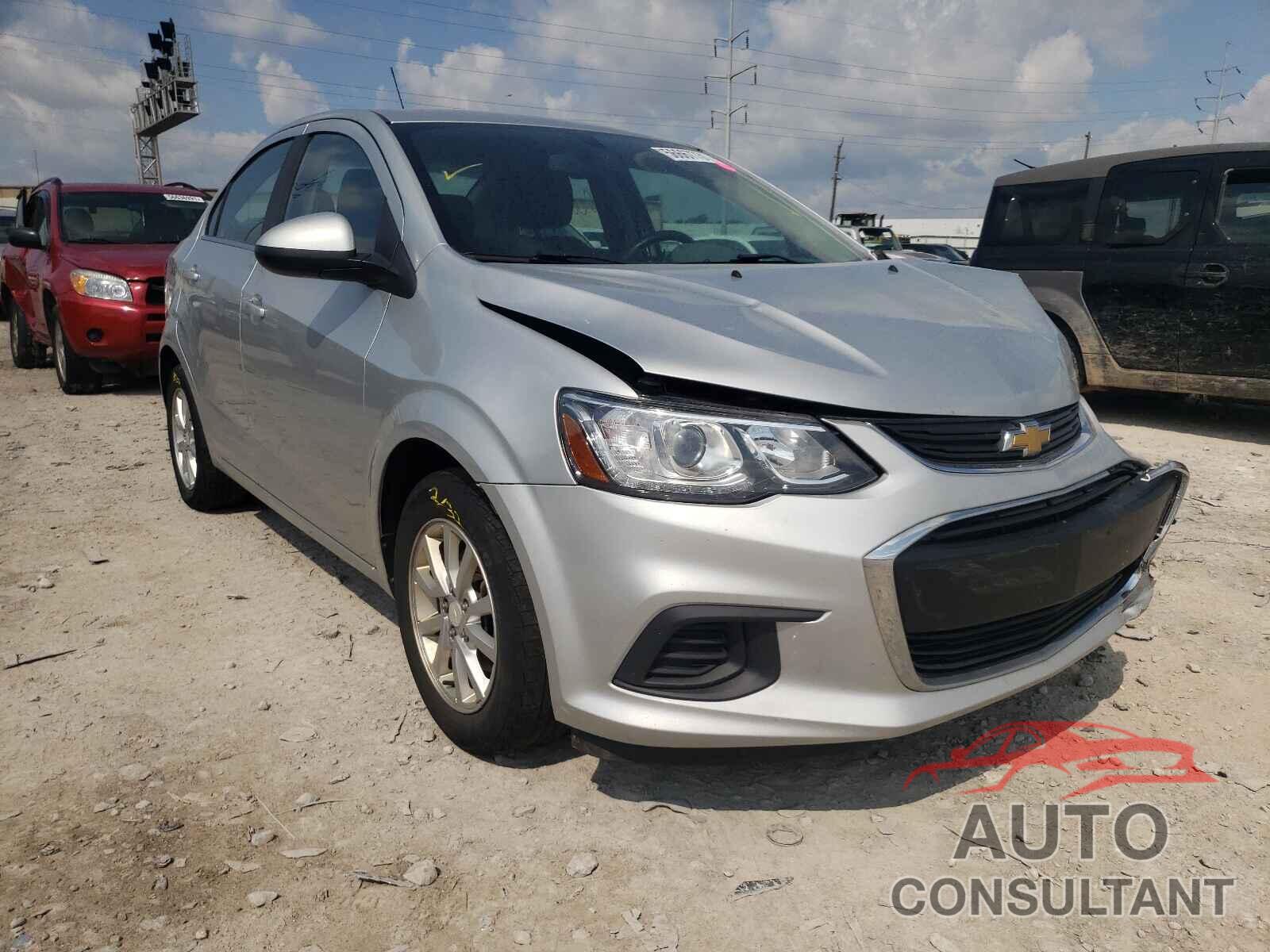 CHEVROLET SONIC 2017 - 1G1JD5SH4H4102066