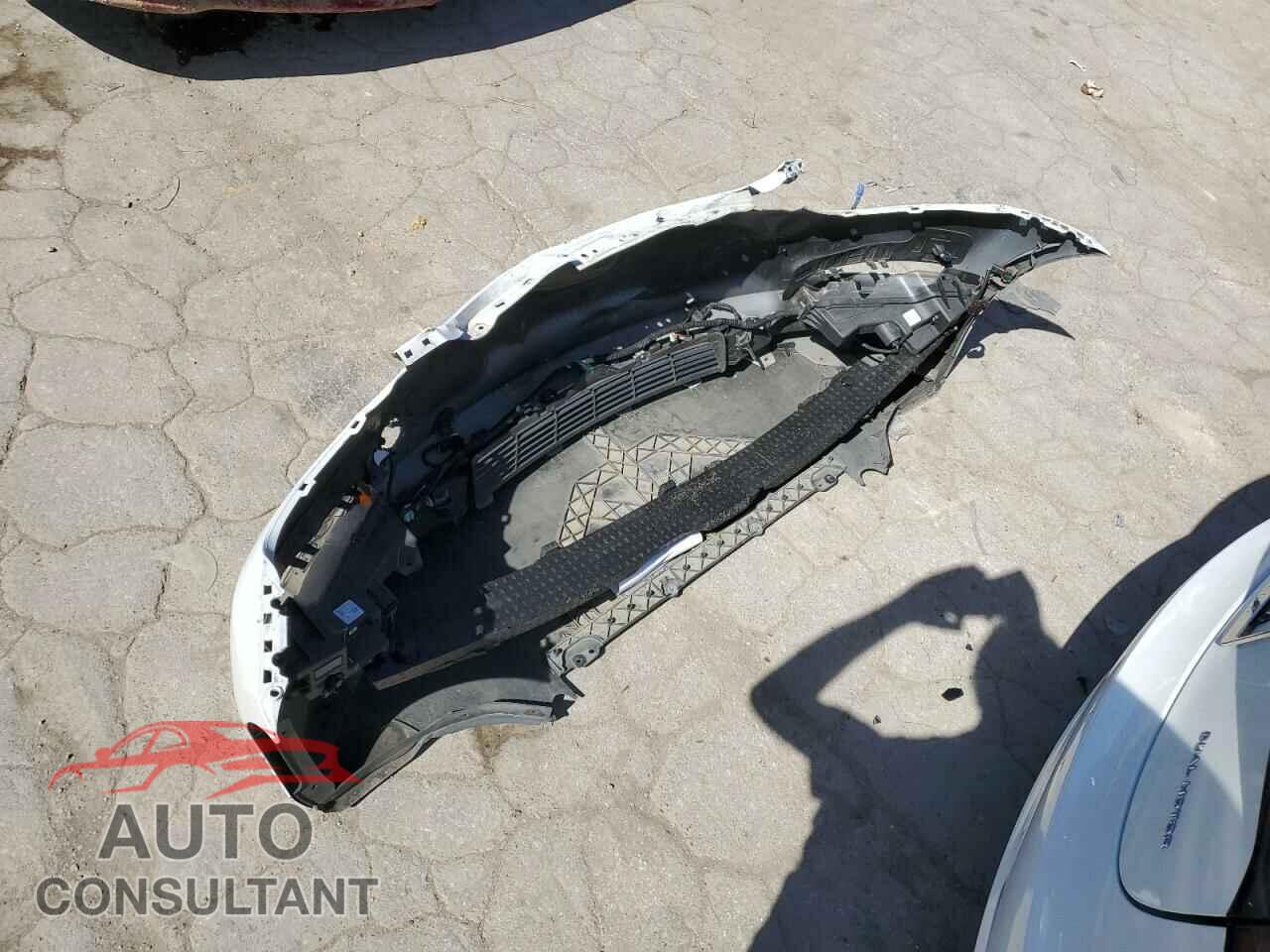 TESLA MODEL 3 2018 - 5YJ3E1EB7JF146736