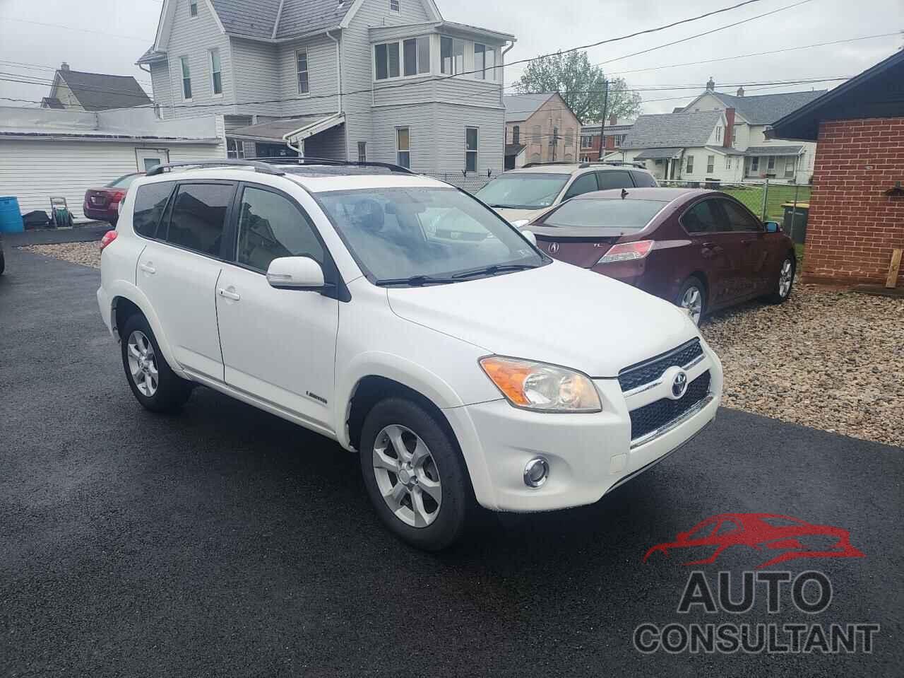 TOYOTA RAV4 2011 - 2T3DF4DV5BW161181