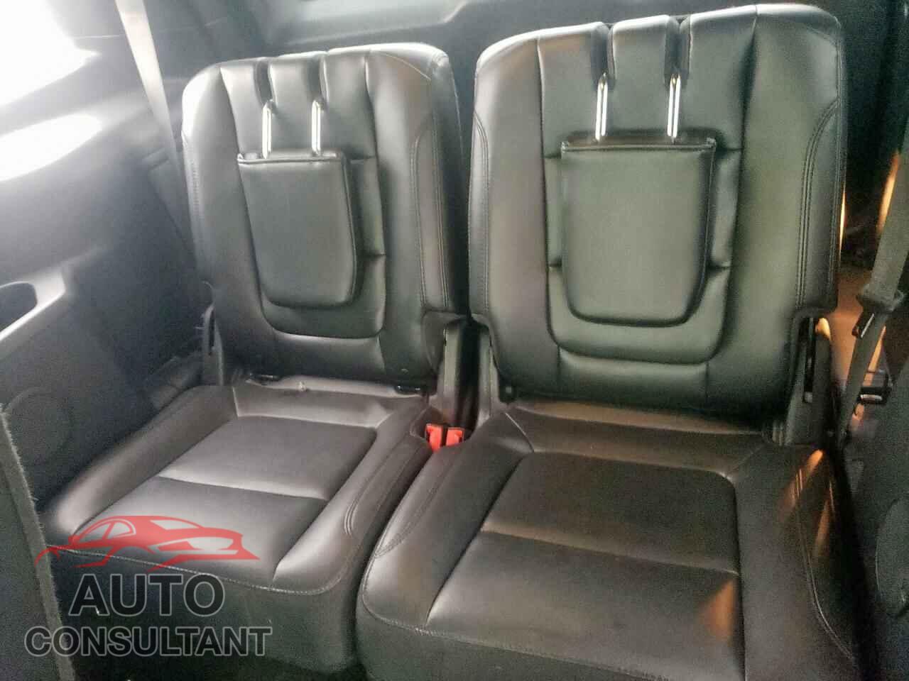 FORD EXPLORER 2017 - 1FM5K7D87HGD40026