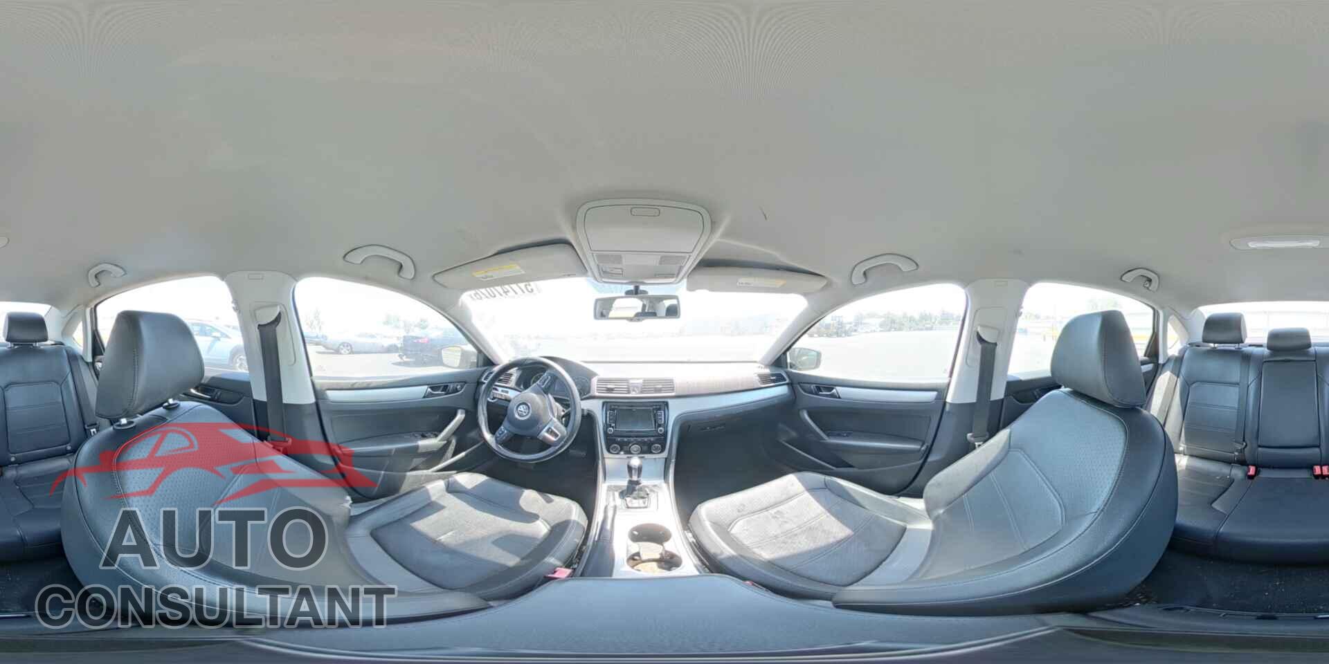 VOLKSWAGEN PASSAT 2013 - 1VWBP7A35DC066583
