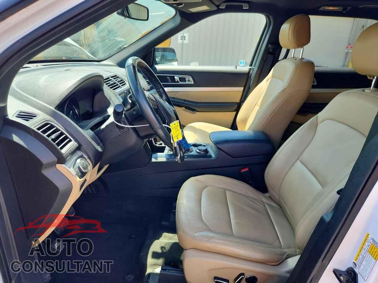 FORD EXPLORER 2017 - 1FM5K8D88HGD18154