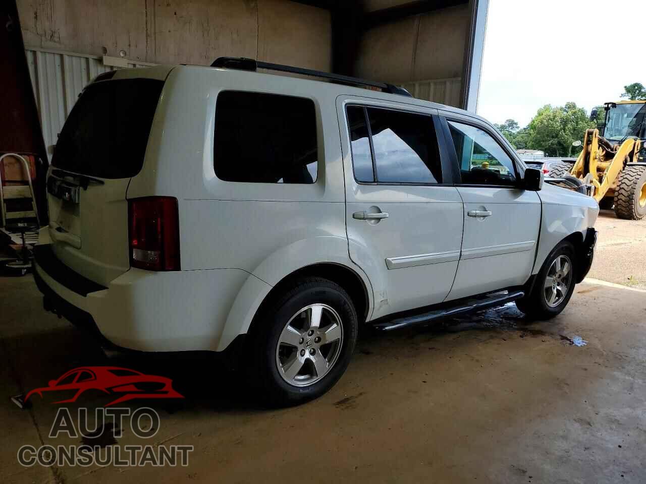 HONDA PILOT 2011 - 5FNYF3H56BB036654