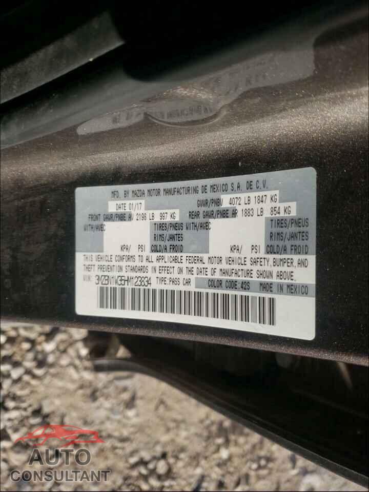 MAZDA 3 2017 - 3MZBN1W35HM123834