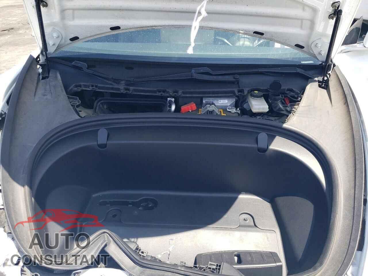TESLA MODEL 3 2019 - 5YJ3E1EA2KF483601