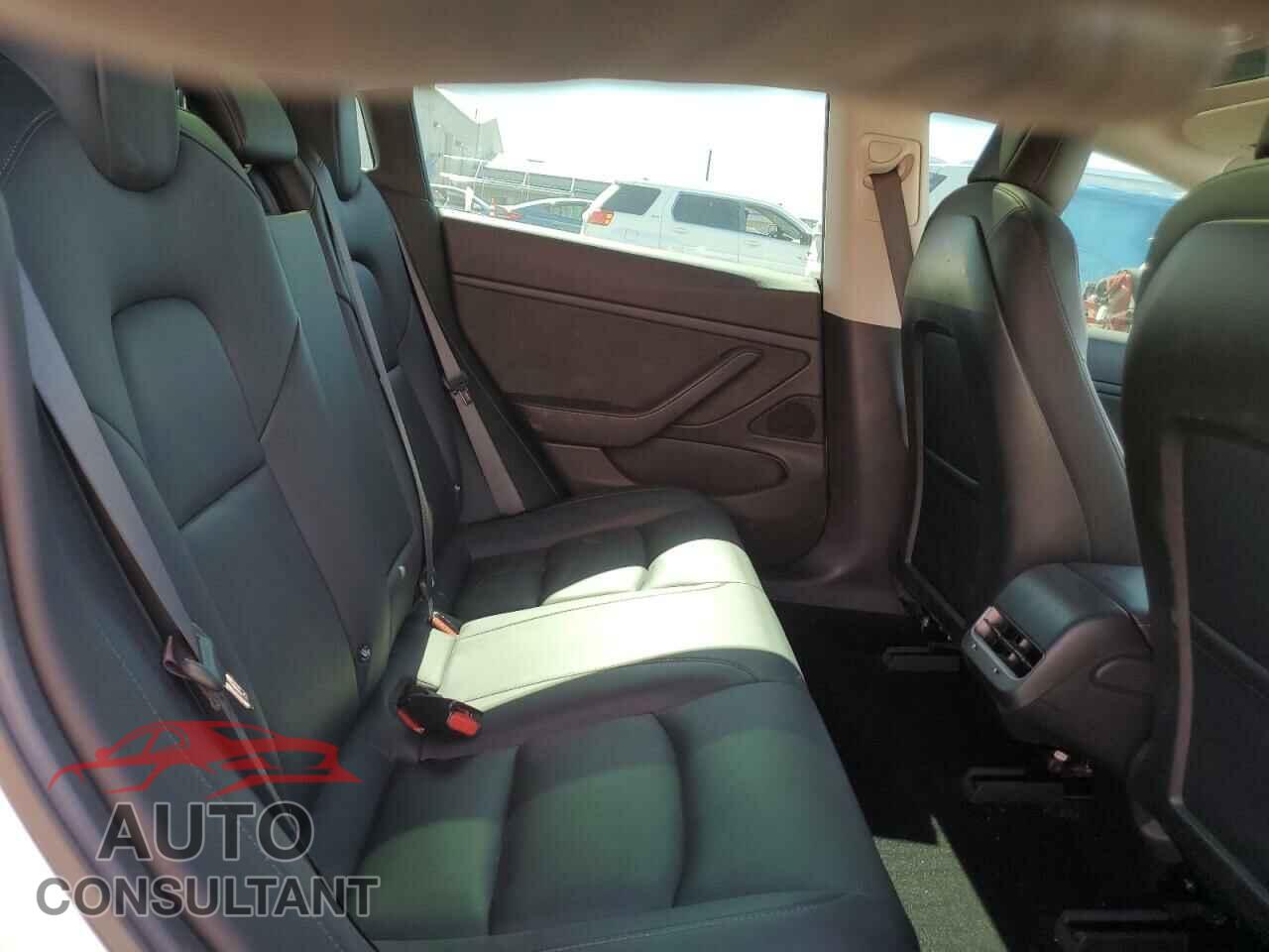 TESLA MODEL 3 2018 - 5YJ3E1EA2JF042467