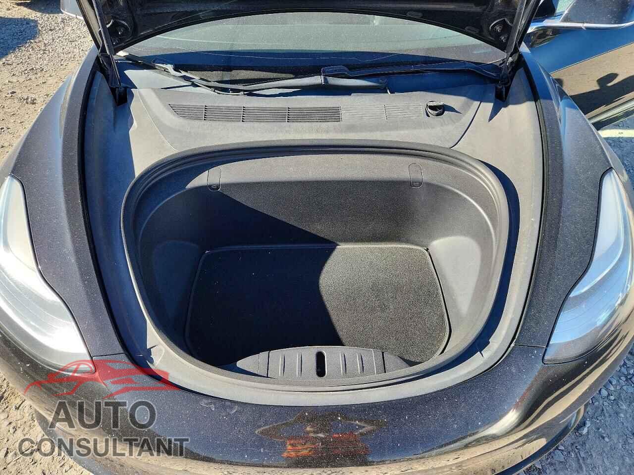 TESLA MODEL 3 2018 - 5YJ3E1EB3JF115709