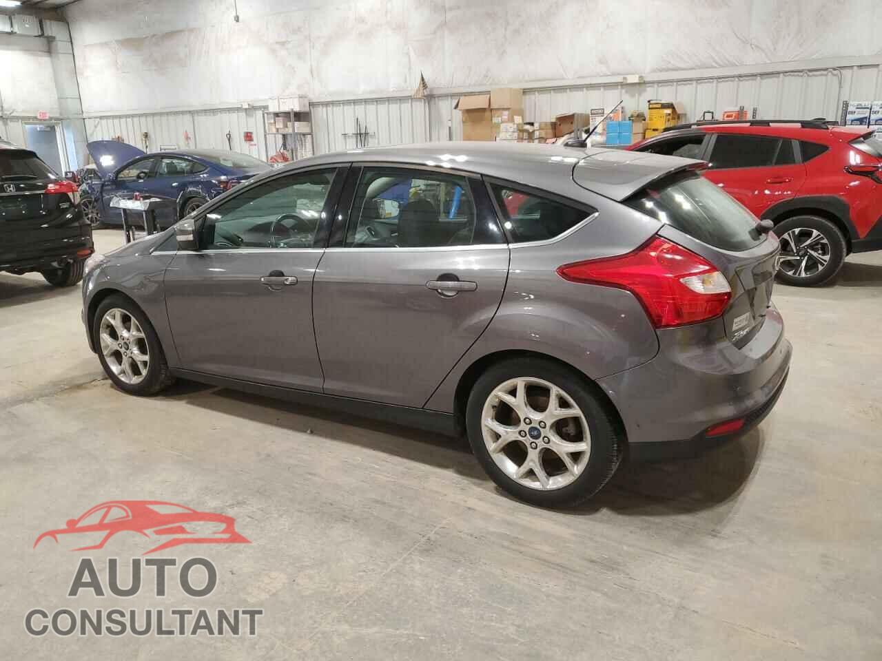 FORD FOCUS 2012 - 1FAHP3M21CL414246