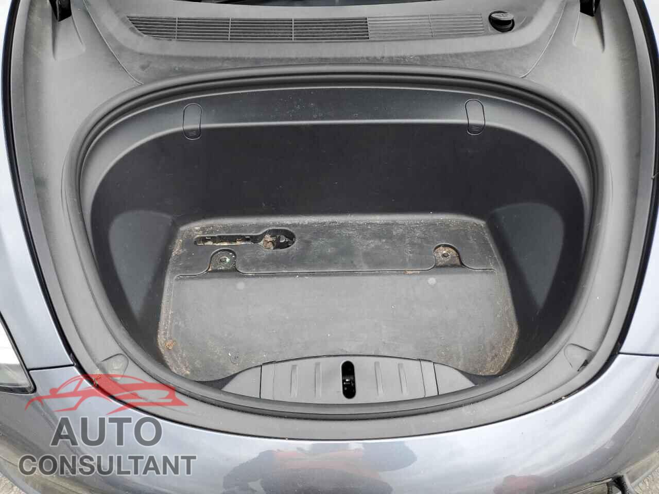 TESLA MODEL 3 2019 - 5YJ3E1EB5KF452125