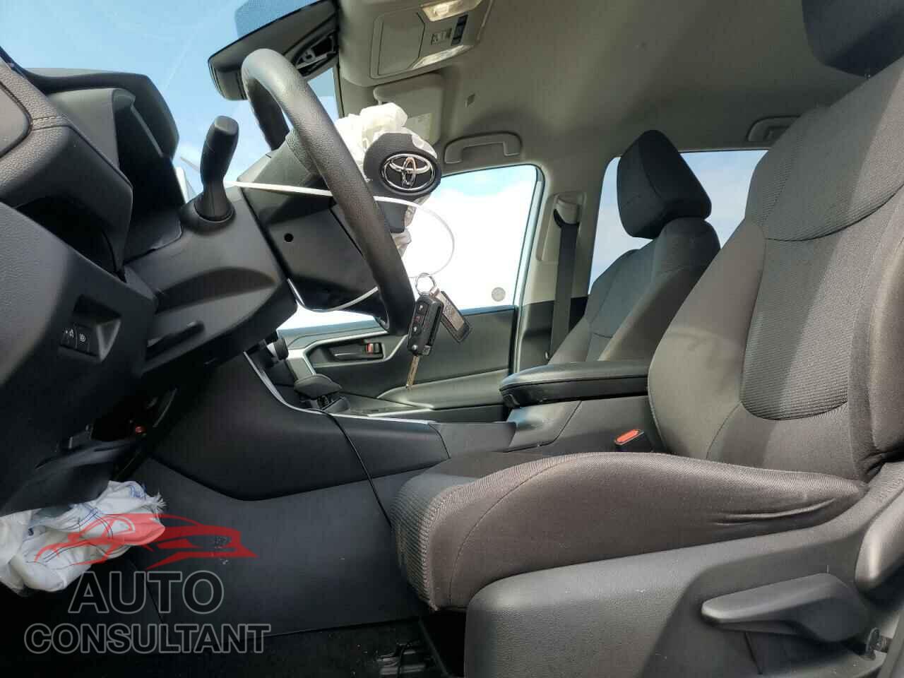 TOYOTA RAV4 2023 - 2T3F1RFV2PC347612