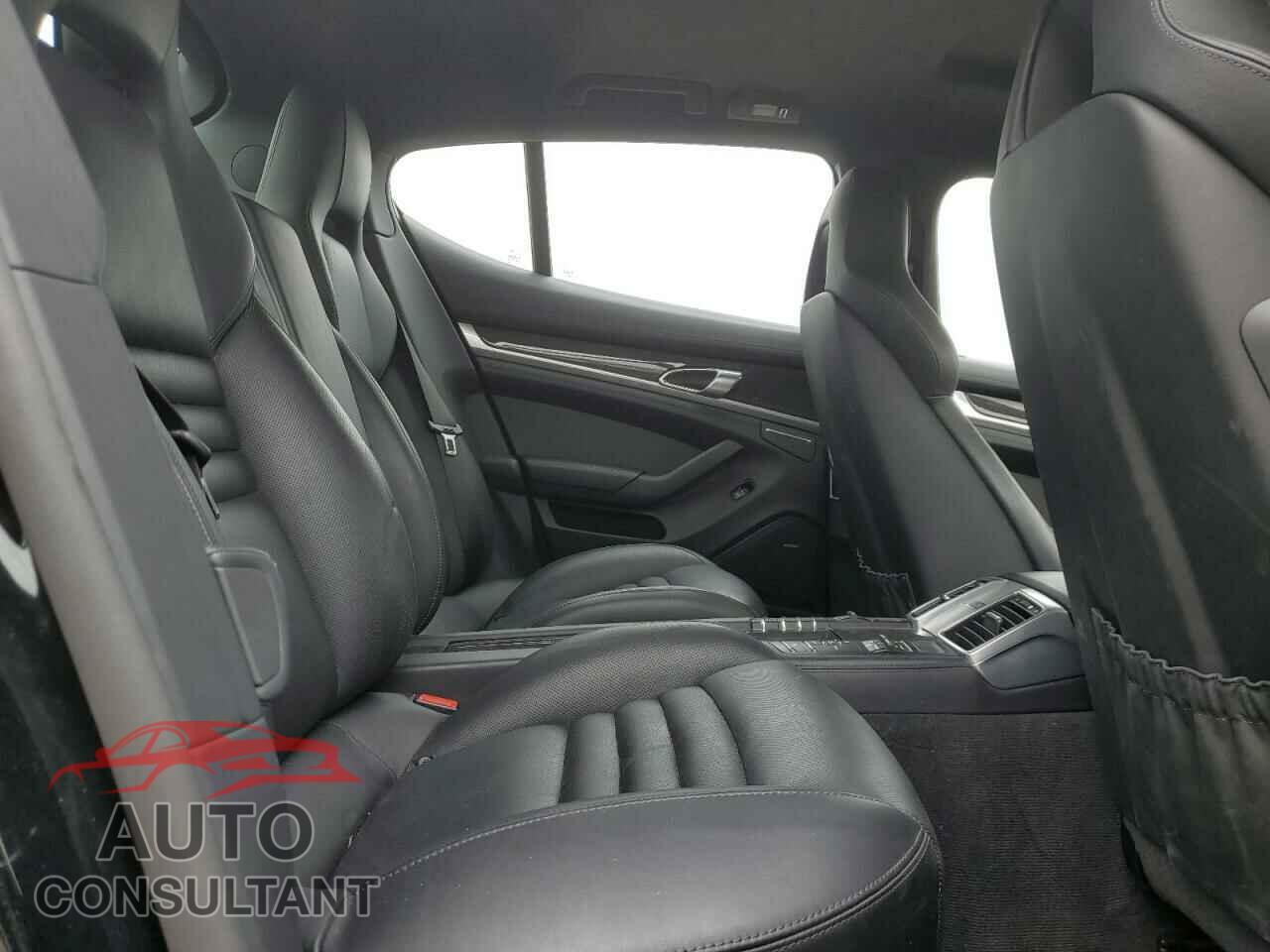 PORSCHE PANAMERA 2016 - WP0AC2A76GL070100