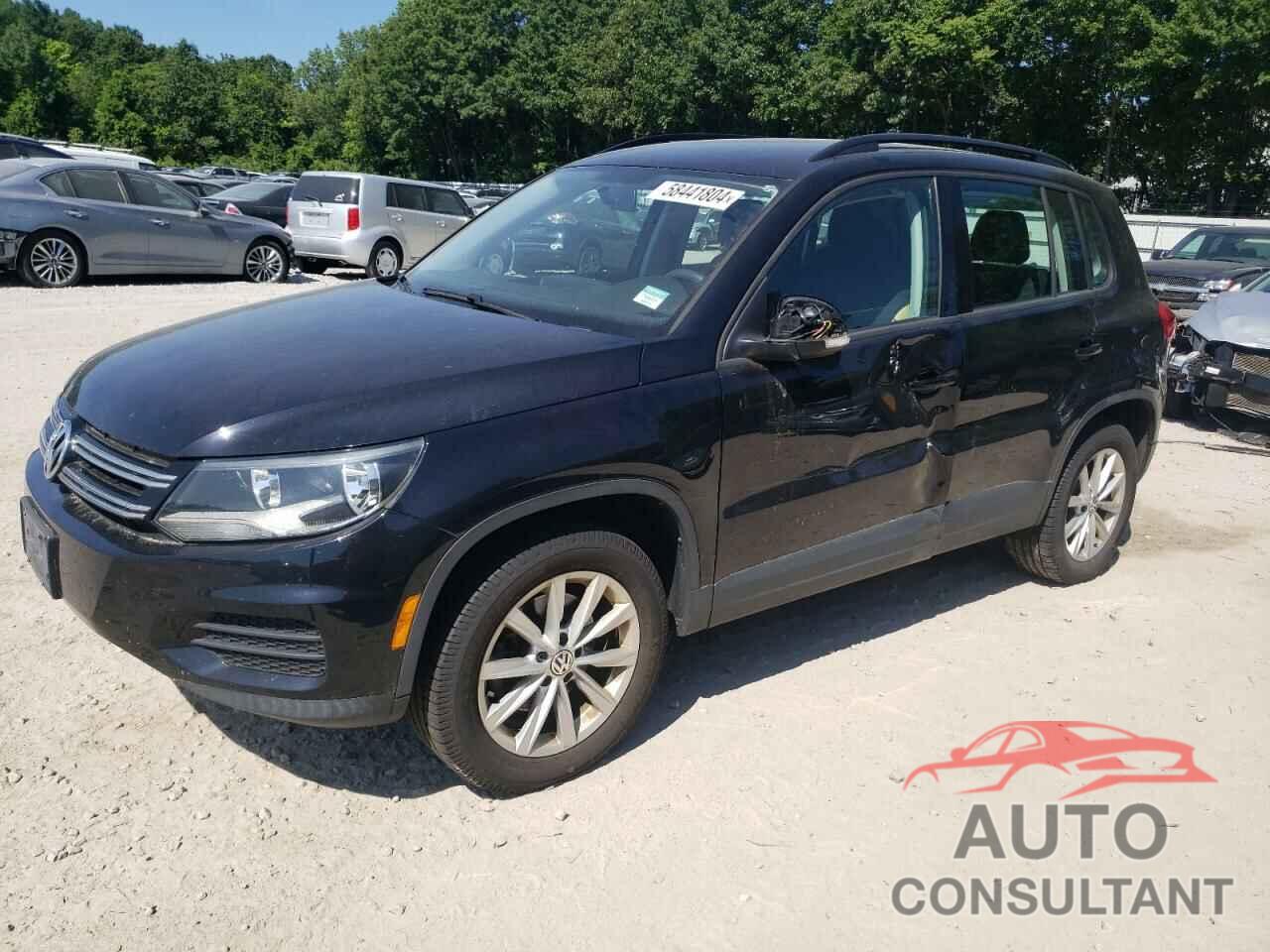 VOLKSWAGEN TIGUAN 2017 - WVGBV7AX4HK045677