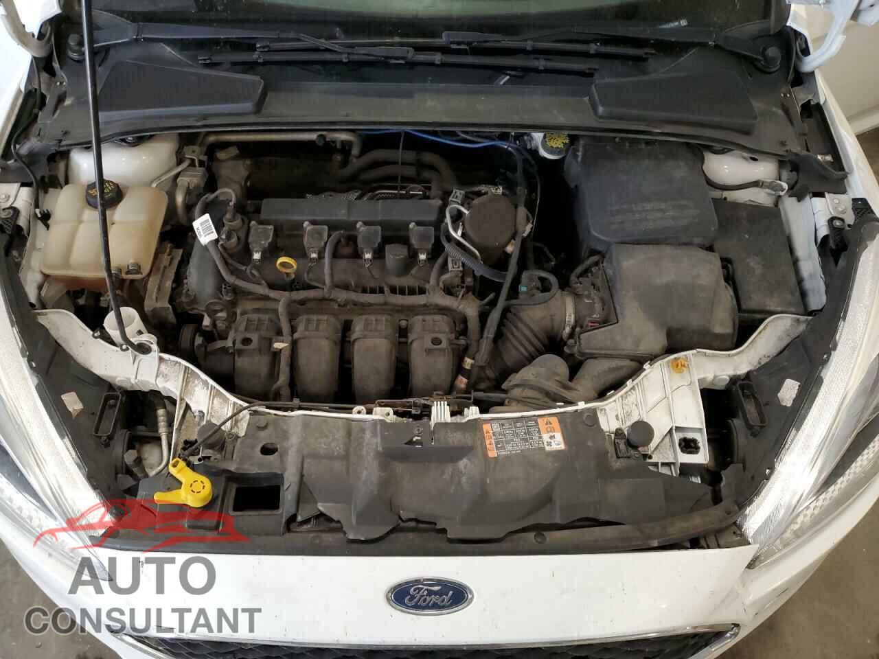 FORD FOCUS 2016 - 1FADP3F29GL289160