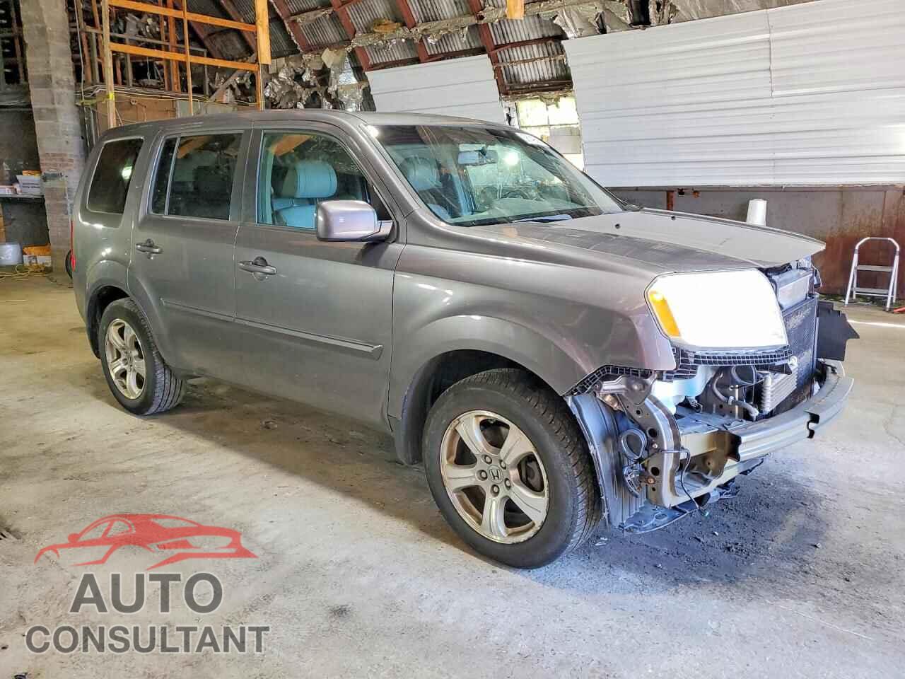 HONDA PILOT 2015 - 5FNYF4H50FB048259