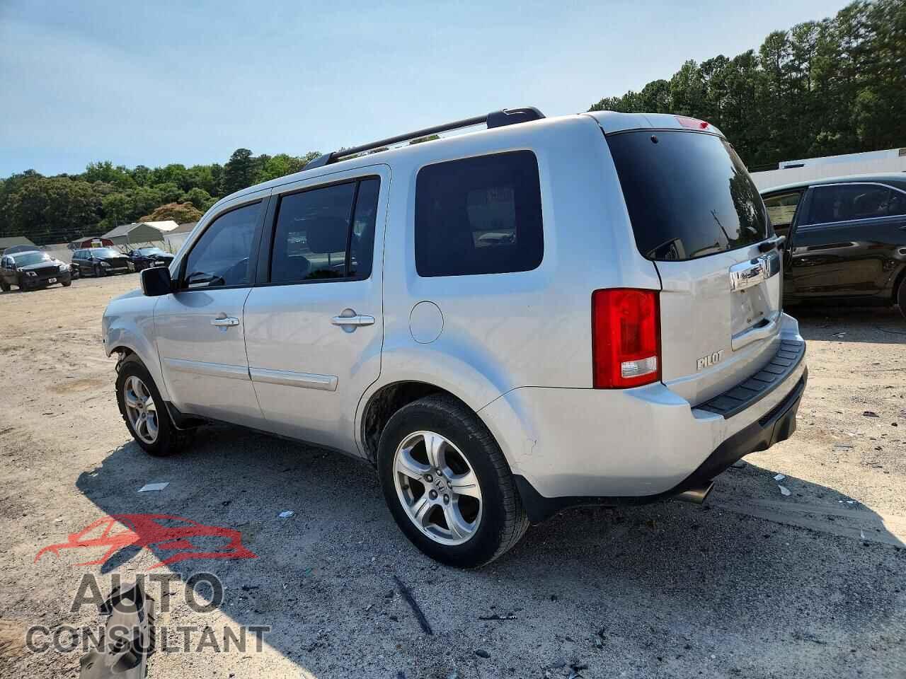 HONDA PILOT 2013 - 5FNYF4H75DB043184