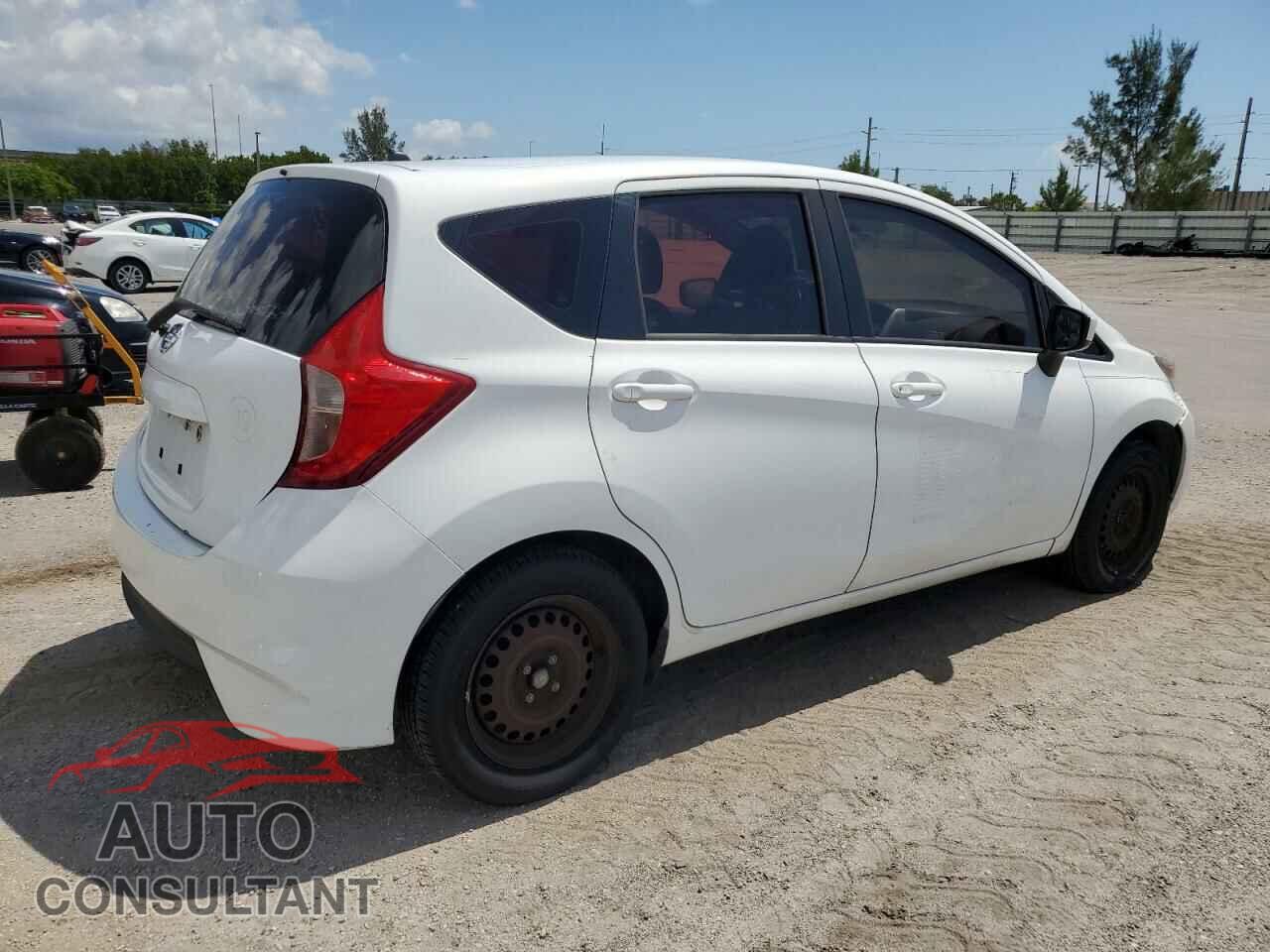 NISSAN VERSA 2017 - 3N1CE2CP3HL360531