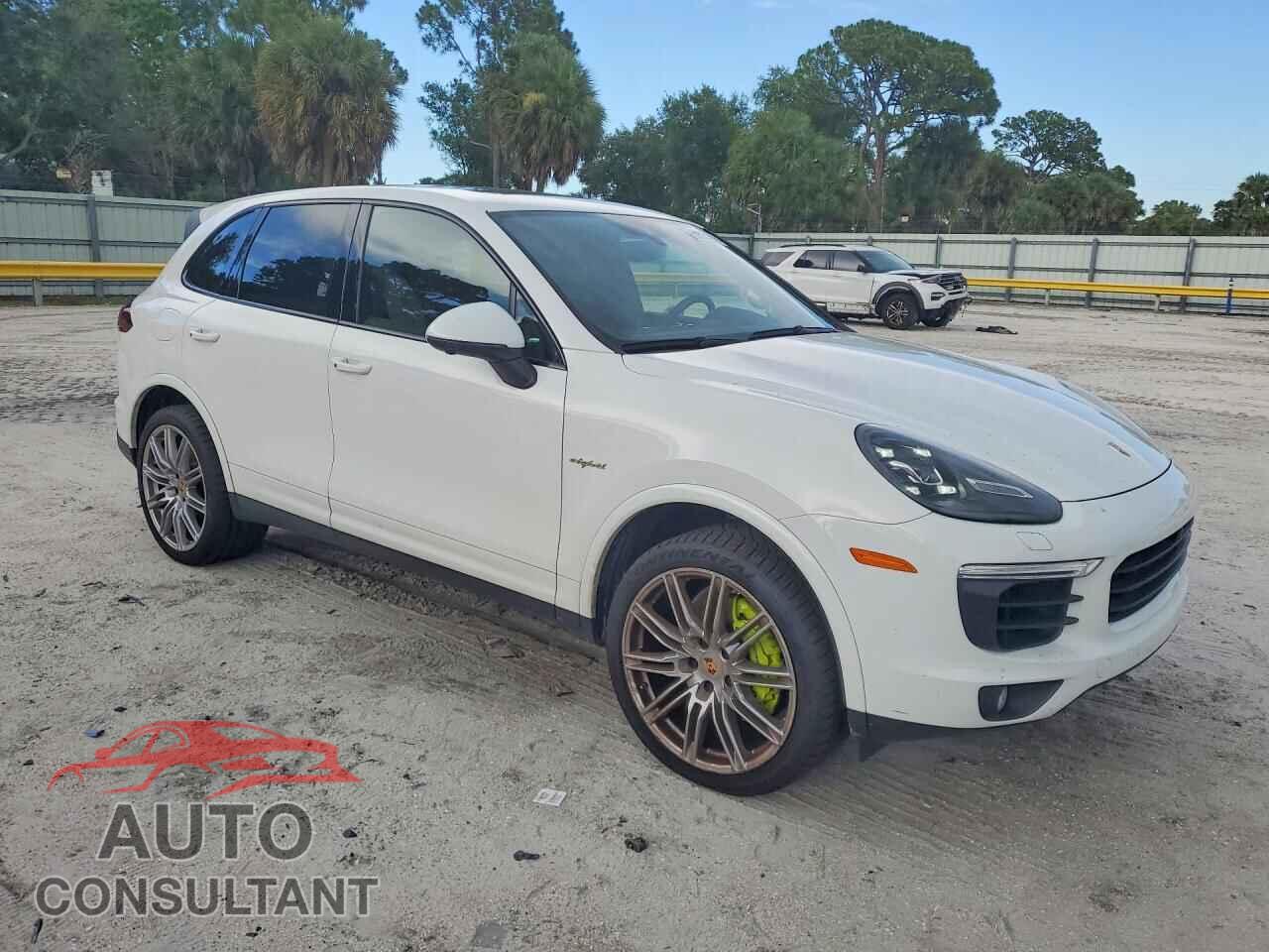 PORSCHE CAYENNE 2017 - WP1AE2A27HLA75059