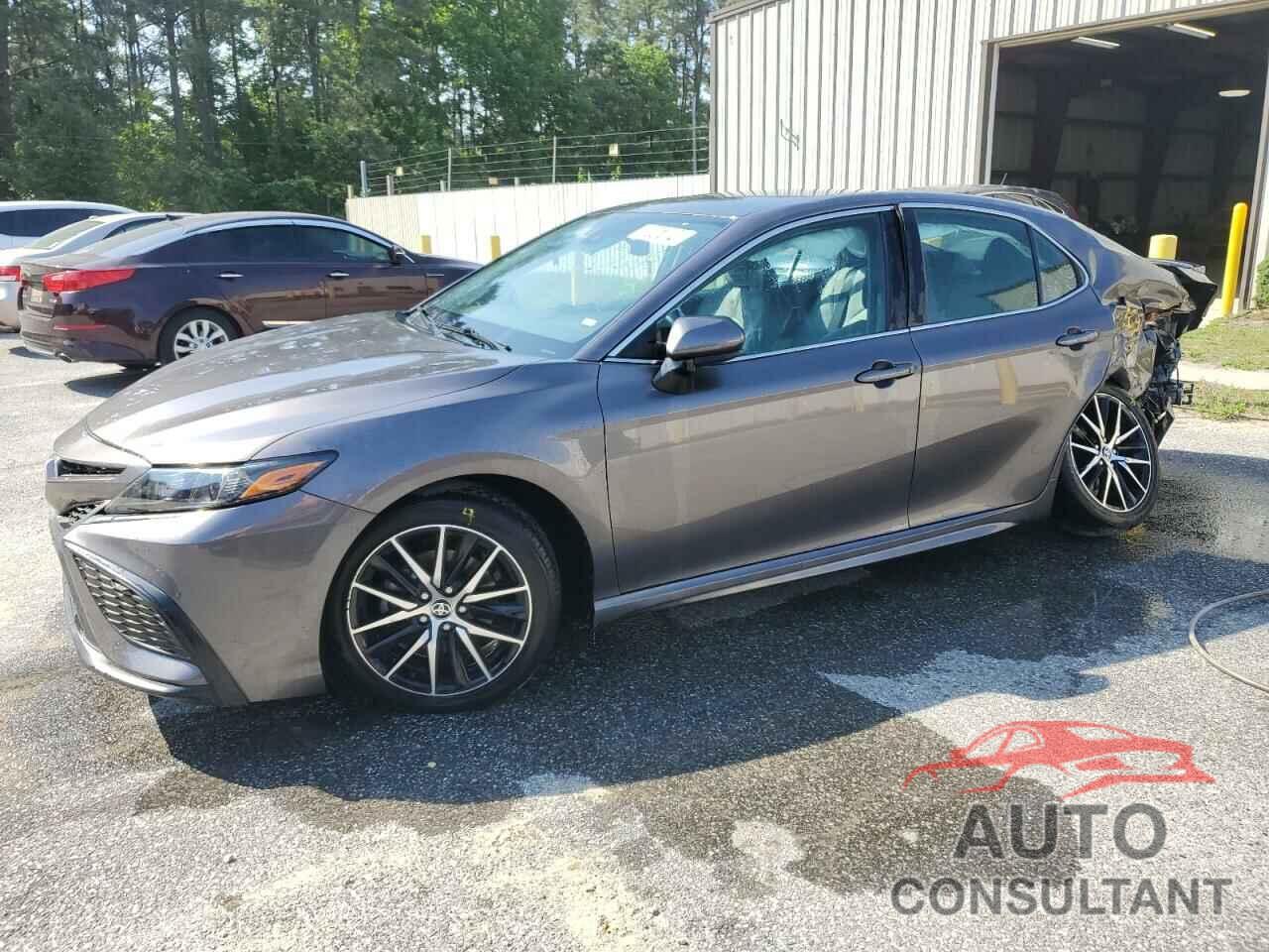 TOYOTA CAMRY 2021 - 4T1G11AK6MU602705