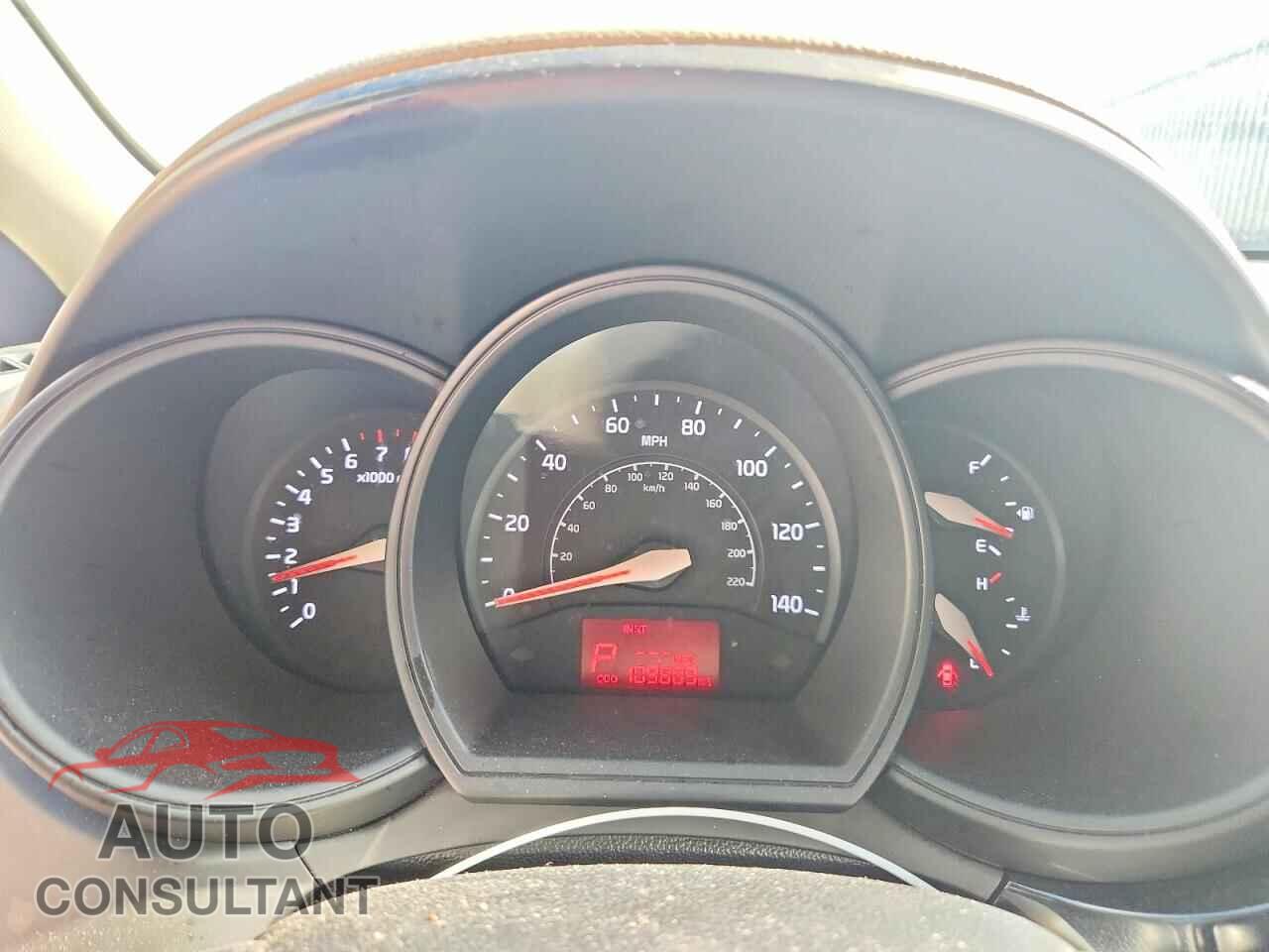 KIA RIO 2017 - KNADM4A34H6074808