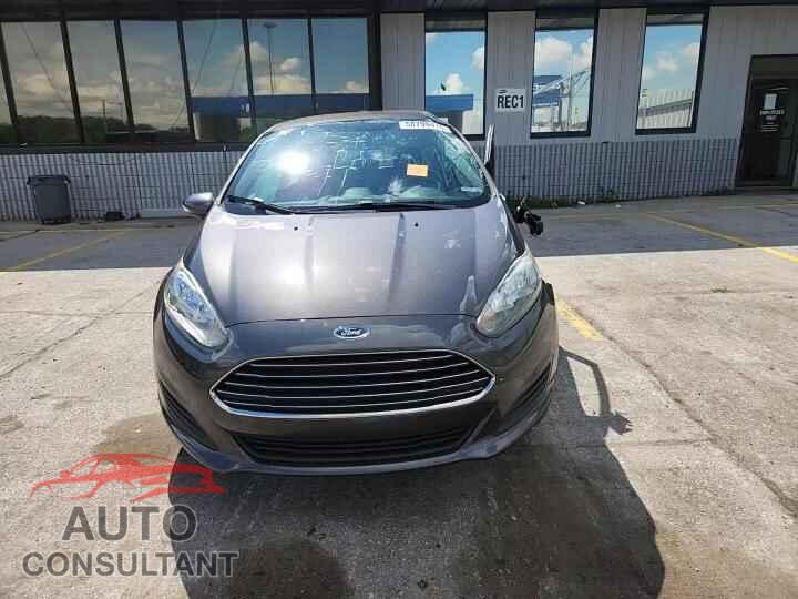 FORD FIESTA 2017 - 3FADP4EJ8HM153035