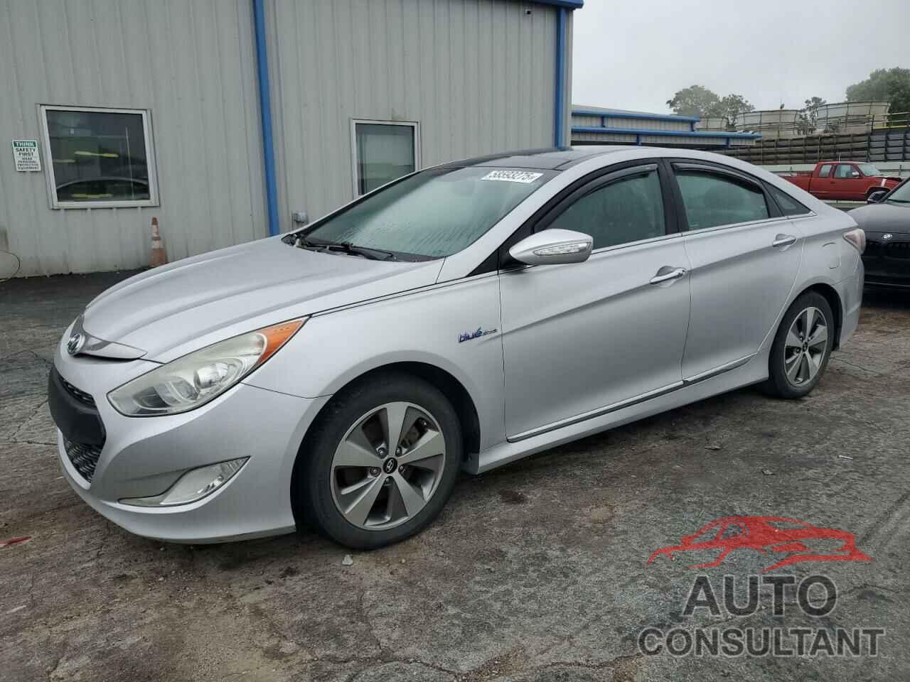 HYUNDAI SONATA 2011 - KMHEC4A48BA018521