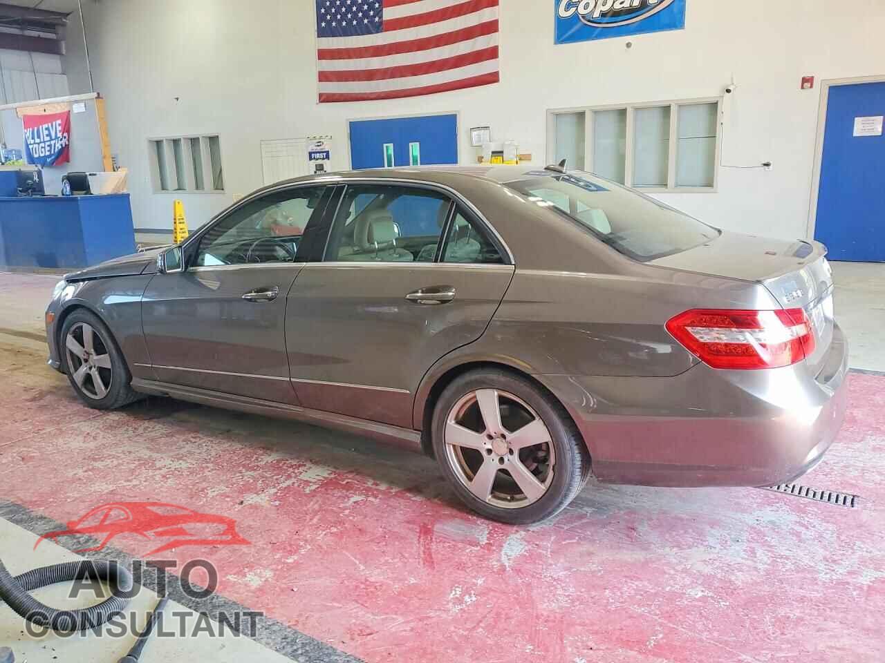 MERCEDES-BENZ E-CLASS 2010 - WDDHF8HB2AA092882