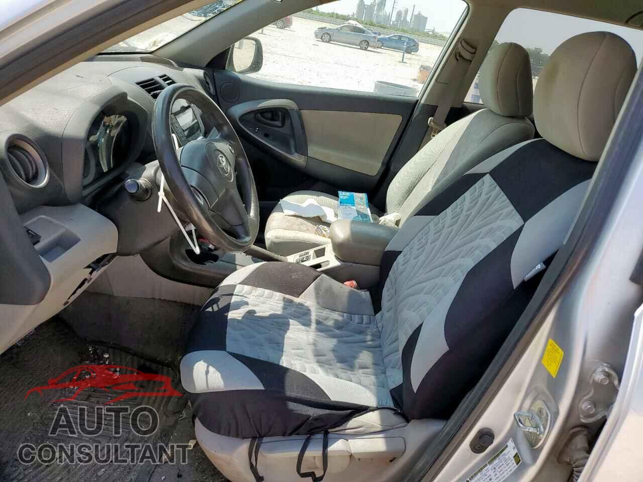TOYOTA RAV4 2011 - 2T3BF4DV8BW087357