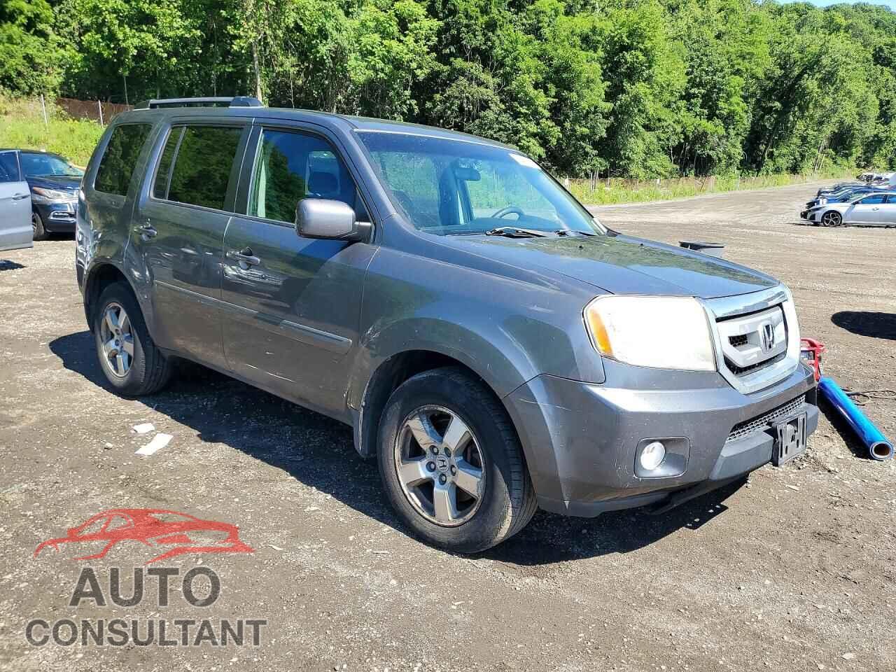 HONDA PILOT 2011 - 5FNYF4H43BB021395
