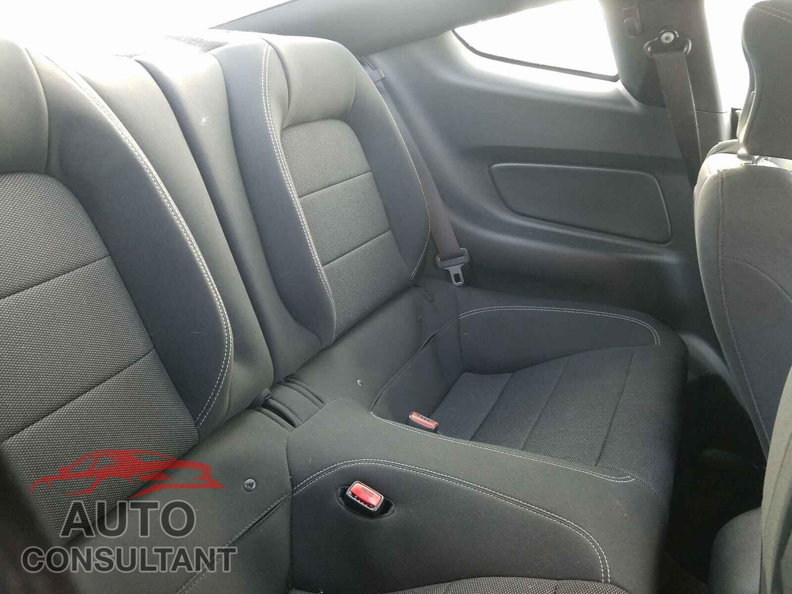 FORD MUSTANG 2016 - 1FA6P8AM1G5264899