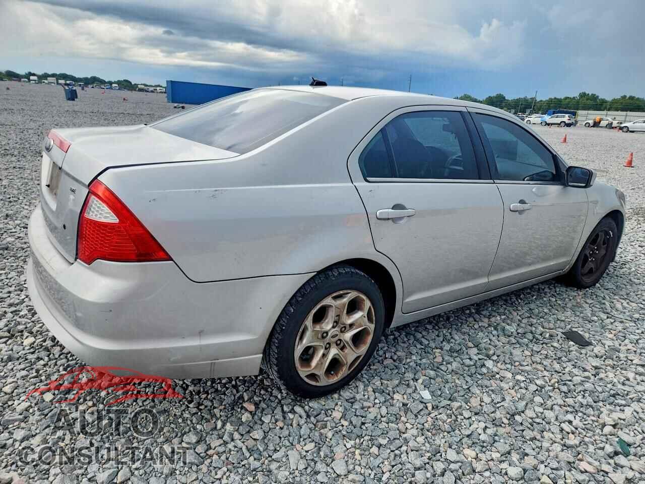 FORD FUSION 2011 - 3FAHP0HA8BR132007
