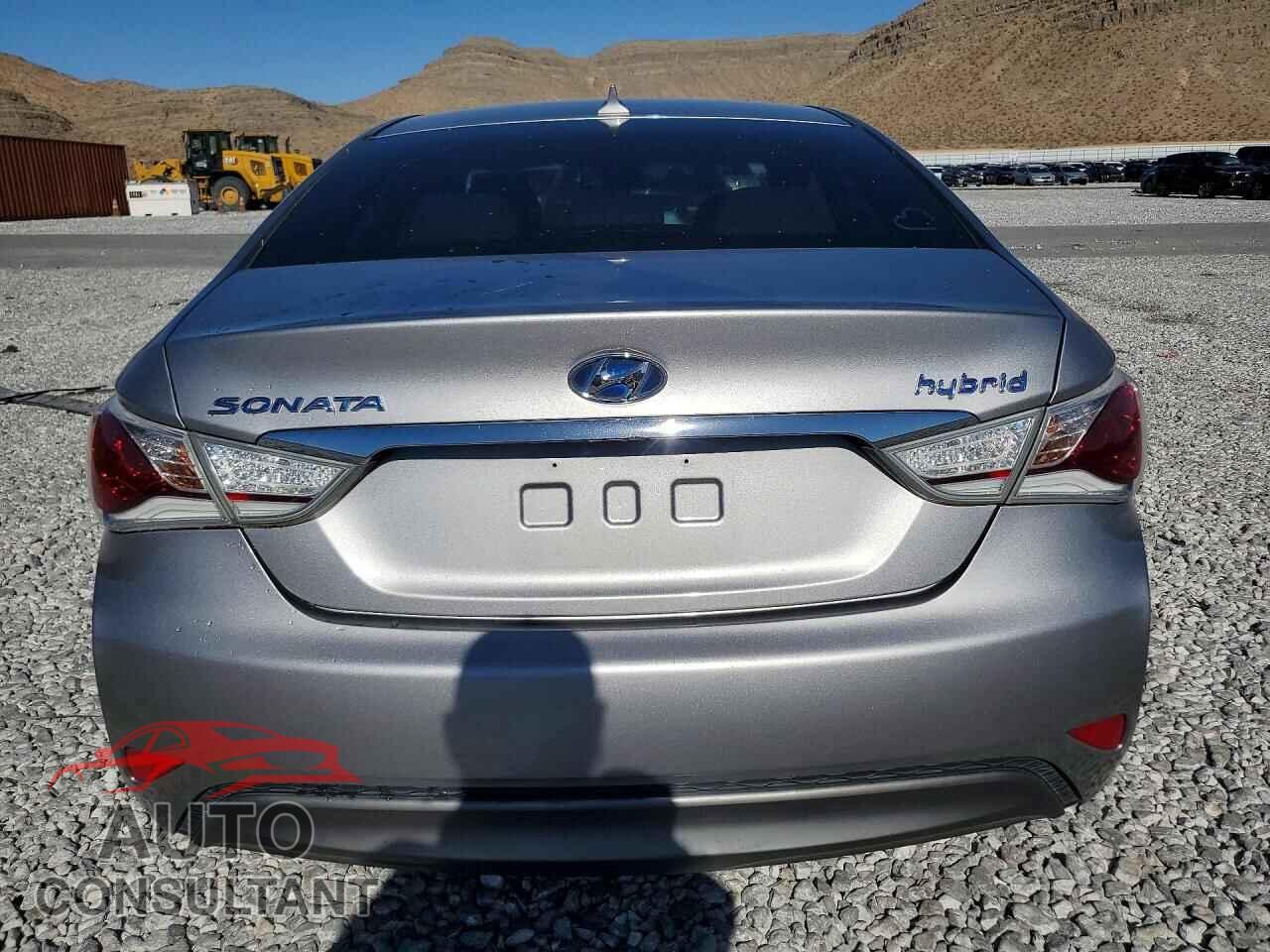 HYUNDAI SONATA 2012 - KMHEC4A49CA027097