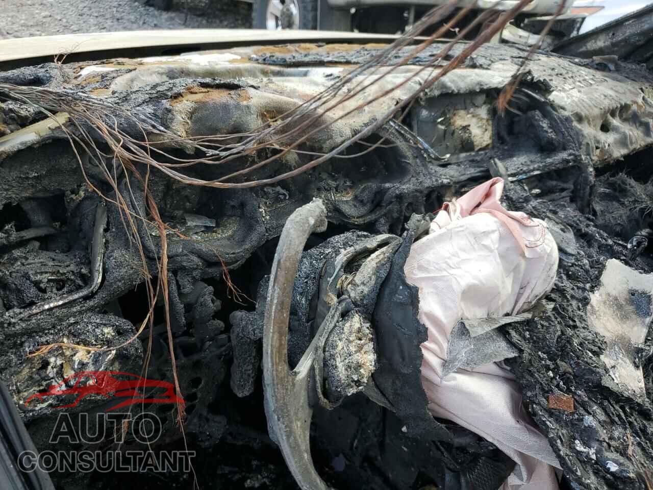 AUDI A5 2013 - WAULFAFR7DA052195