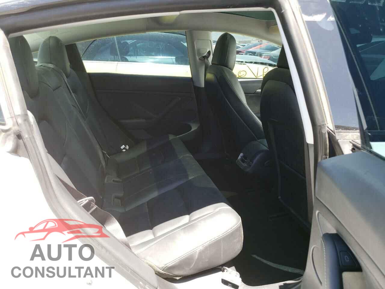TESLA MODEL 3 2021 - 5YJ3E1EA5MF017115