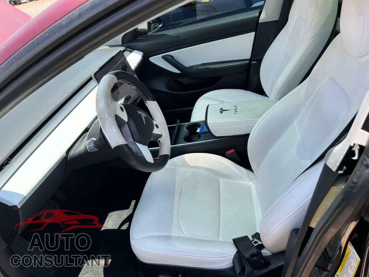 TESLA MODEL 3 2019 - 5YJ3E1EA5KF402963