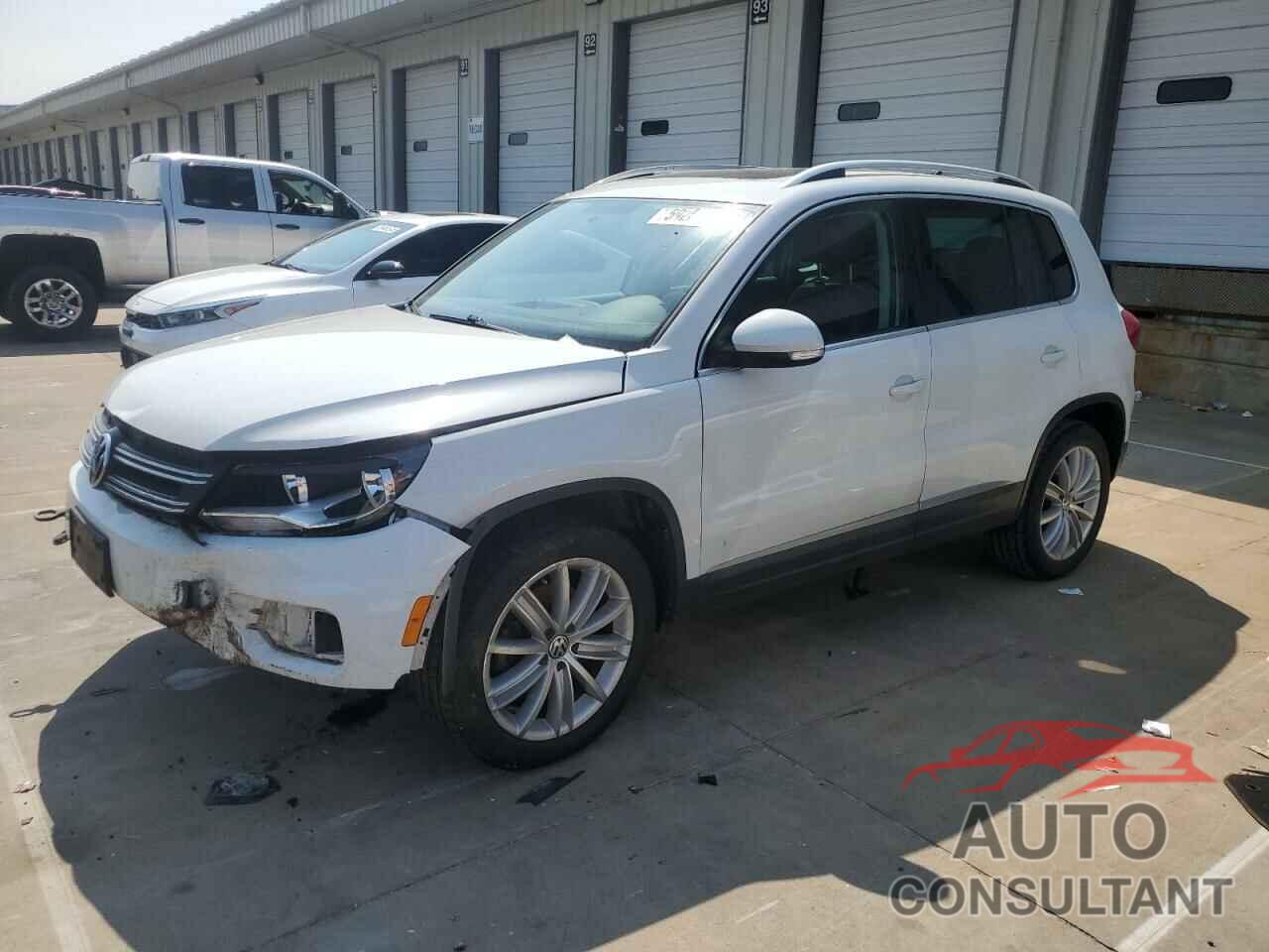 VOLKSWAGEN TIGUAN 2015 - WVGAV7AX3FW514081
